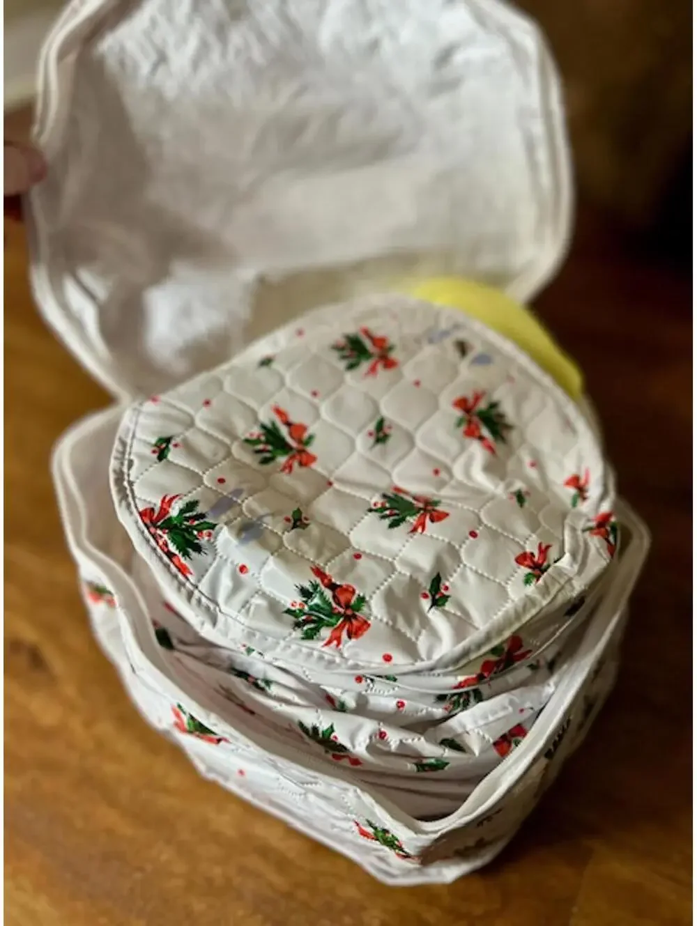 Set of Quilted Floral Storage Bags with Zipper Closure